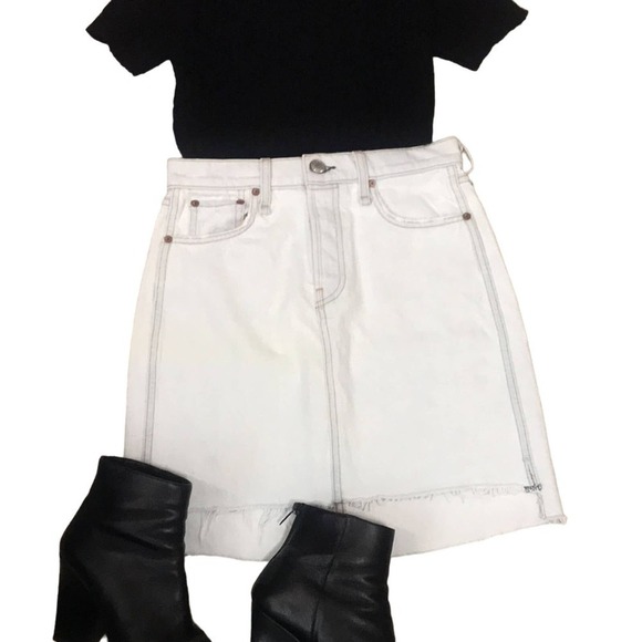 Rag & Bone Light wash Denim Mini skirt with high-low raw hem size 26 - Picture 1 of 7